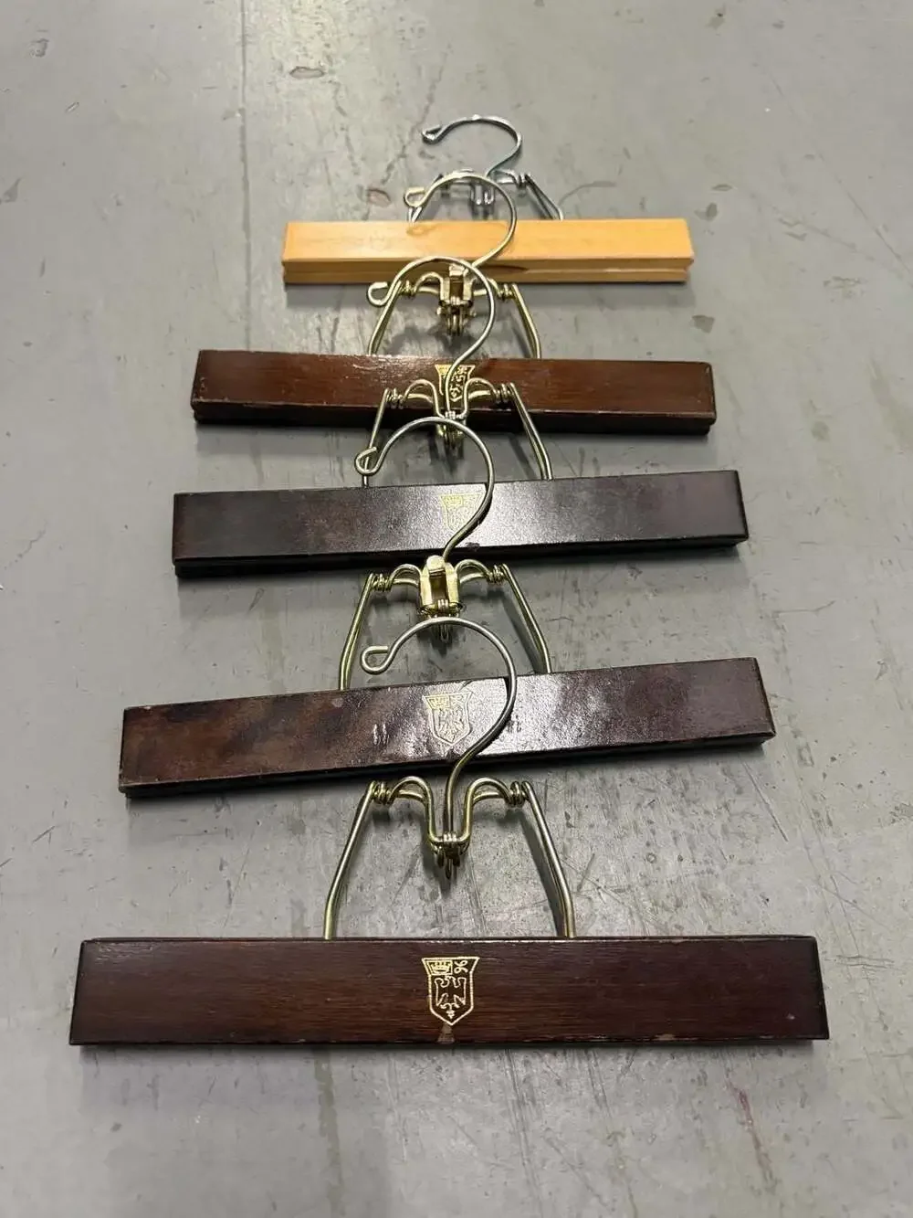 Lot of 4 + 1 reg Vtg Royal German 